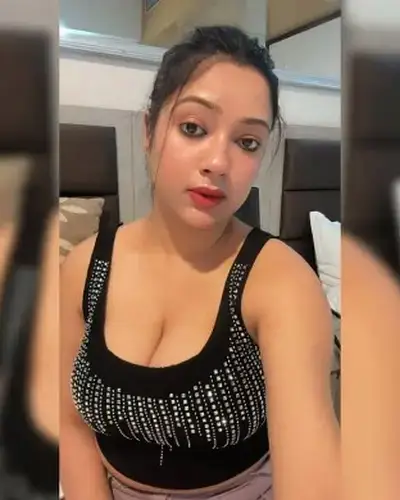 Call Girls Service Porompat