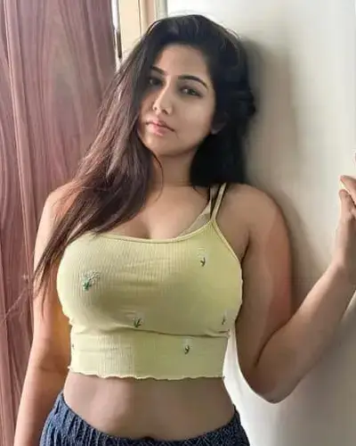 Escorts Porompat